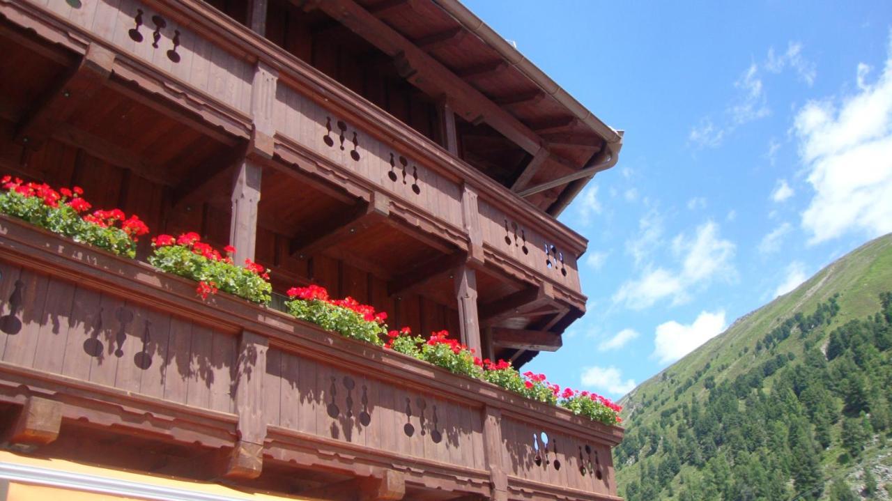 Hotel Garni Pirchhuett Obergurgl Zewnętrze zdjęcie